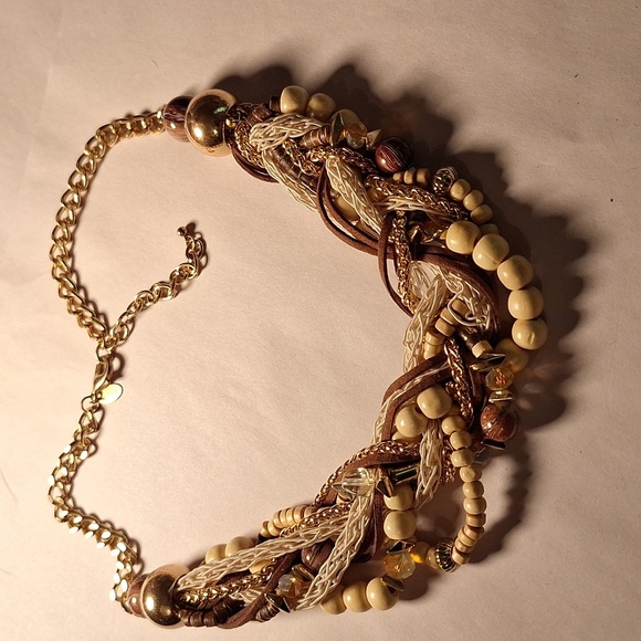 Laura Ashley Vintage Neutrals Chunky Bib Style Necklace Naturals Beaded Goldish - Picture 8 of 8